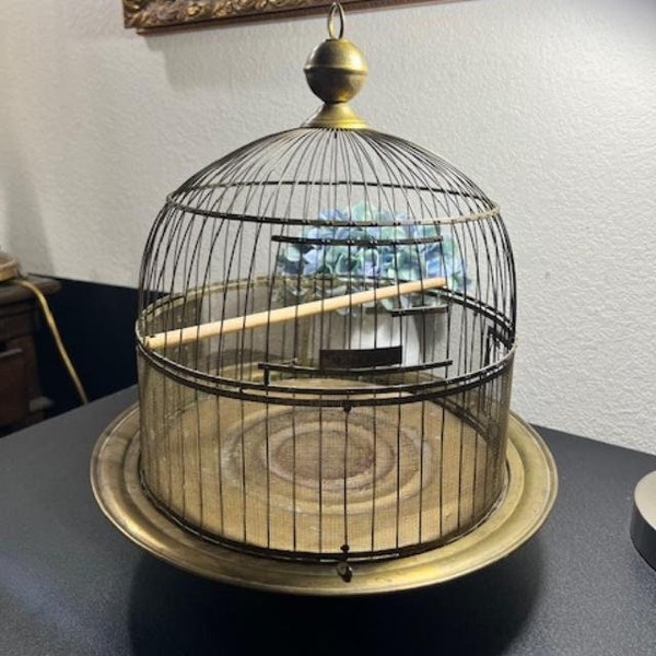 Hendryx Dome Wire Hanging Bird Cage