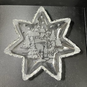 Mikasa Star Shaped Etched Embossed Christmas Serving Platter