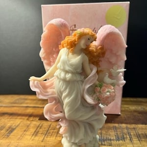 Seraphim Classics Harmony &quot;Love&#39;s Guardian&quot; 78040 Figurine