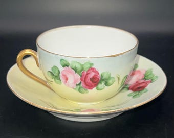 Juego de taza de té y platillo vintage