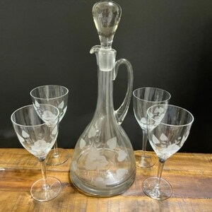 Vintage Etched Handled Decanter with 4 Glasses