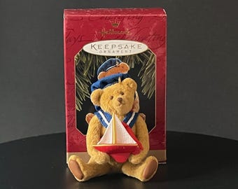 Ozdoba pamiątkowa Hallmark "Miś Marynarz"
