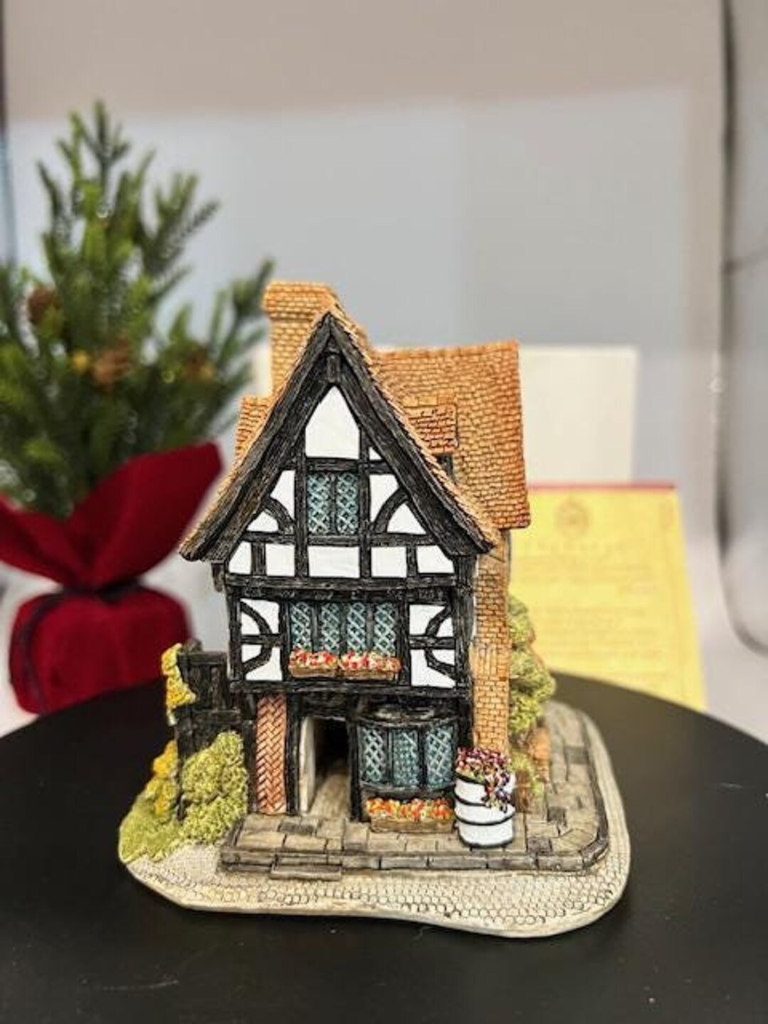 Sale❗️リリパットレーン258☆SWAN INN Swan Inn by Lilliput Lane - Etsy