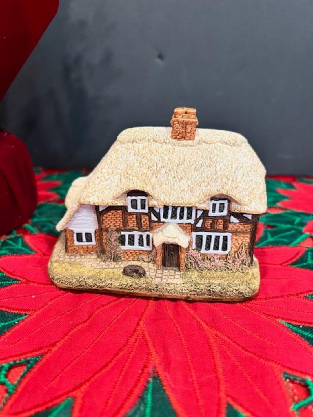 Honeysuckle Cottage by Lilliput Lane - Etsy Honeysuckle Cottage by Lilliput Lane - Etsy