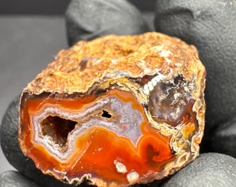 Contour Polished Malawi Agate