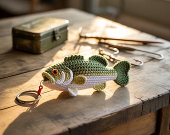 Wzór na szydełkowy brelok z basami: Rybka amigurumi ze spławikiem (wzór w formacie PDF)