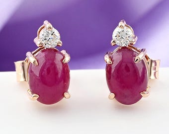 Kolczyki z rubinami ze złota 18K, aureola z diamentami, biżuteria ręcznie robiona