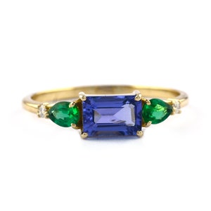 Rainbow Multi Stone Gold Ring, Solid 14K Yellow Gold Cluster Ring, Engagement Gifts, Dainty Gemstone Ring, Statement Gold Ring, Promise Ring