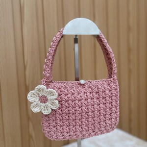 Rosa Blume Mini häkeln Tasche, Blumen Amigurumi, gestrickte Mini Tasche, handgemachtes häkeln Geschenk, Mädchen