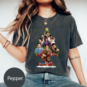 Elvis Presley Christmas Comfort Colors Shirt, Elvis Presley Merry Christmas T-Shirt, Elvis Presley Shirt 2024, Christmas Gift Unisex Shirt