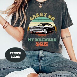 Carry On My Wayward Son ヴィンテージ コンフォートカラー T シャツ、アビーロード シャツ、スーパーナチュラル シャツ、ウィンチェスター シャツ、2024 年の友人への楽しいギフト