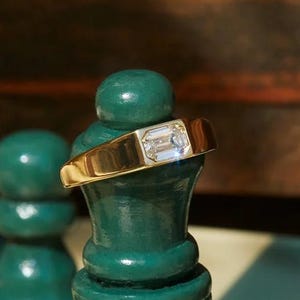 Solid Yellow Gold Emerald Cut Bezel Set Ring, 0.50ct Diamond East West Signet, Minimalist Stackable Ring, Perfect Gift for Couples