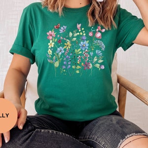 Wrenpies Vintage Floral Flower Shirt For Women - Boho Botanical Graphic Tee (Soft Cotton Blend)