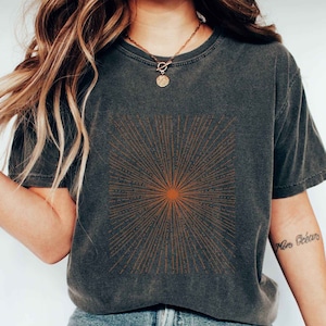 Sun Shirt,  Minimal Sun Design T-Shirt, Retro Sunshine Shirt, Sunlover Tee, Boho Sun Graphic Print Tee, Star T-Shirt, Vintage Comfort Colors