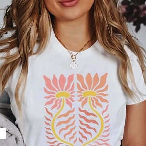 Sunflower Tshirt Vintage Inspired Boho Floral  TShirt Women Botanical Wildflower Tee Flower Print