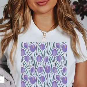 Tshirt Tulip Tee Graphic Tees Tshirt Femmes Boho Flower Print Gift For Women Tee