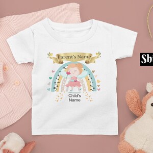 Camiseta infantil niña hada. Camisetas personalizadas con nombre de arcoíris para niños, ropa de primer cumpleaños para niñas, camiseta personalizada para niños pequeños con su texto aquí.