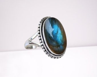 Bague tendance en labradorite naturelle, bague ovale en labradorite, bague en labradorite de feu bleu, bague en argent labradorite, bague pour femme, cadeau pour lui