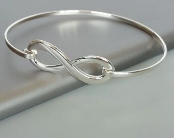 Silver Twist Bangle, Solid 925 Sterling Silver Bangle, Thick Heavy Silver Bangle, Chunky Silver Bracelet, Stackable Bangle, Hammered Bangle