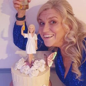 Personalisierte Bobblehead der Freundin, personalisierte Geschenke für Freundin, einzigartige Geschenke für weibliche Freunde, Weihnachtsgeschenke für Boss weiblich