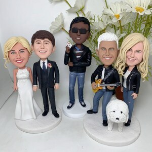 Custom bobbleheads,personalized bobbleheads,bobblehead gifts for boyfriend girlfriend,bobbleheads for men and women,best bobblehead gifts