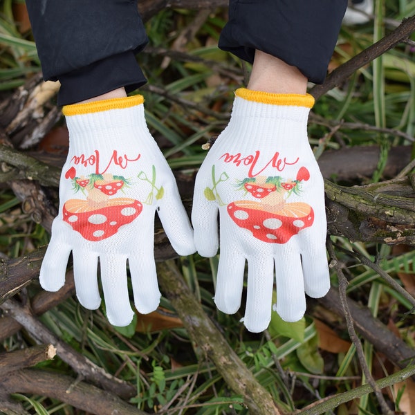 Gants de jardin avec prénom personnalisés, gants champignons originaux personnalisés à pois blancs, gants de travail en coton peints à l'acrylique, cadeau pour amateur de jardin