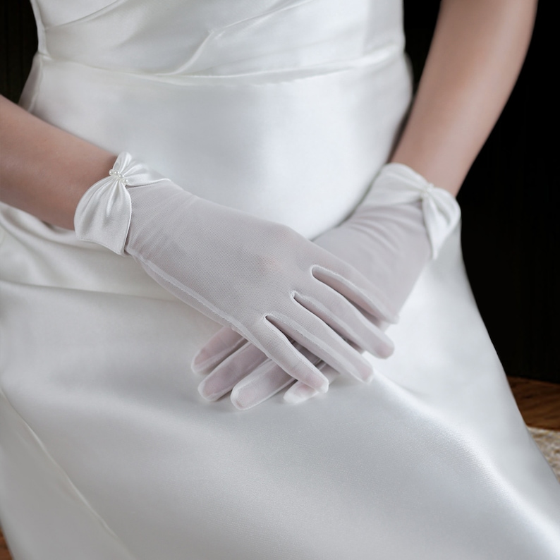 ladies formal dress gloves THE SUNNY | Over THE Elbow Long Black Velvet Opera Gloves