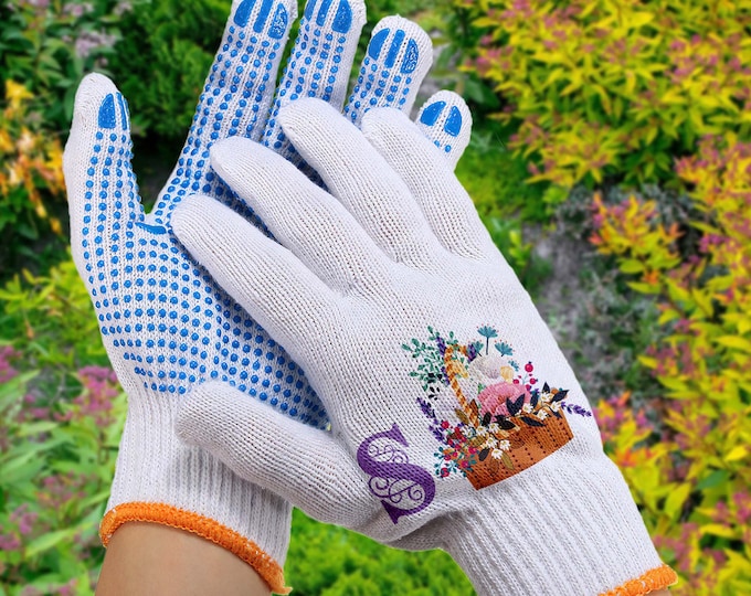 Personalized Initials for Garden Gloves, Flower Basket Gloves, Outdoor Activities Gloves, Garden Gloves for Grandma or Grandpa, Wedding Gift
