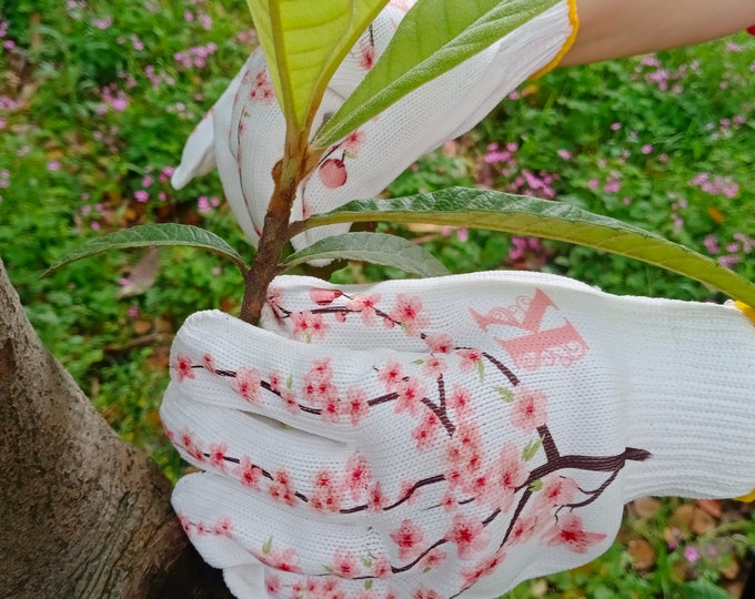 Custom Spring Summer Letter Gardening Gloves, Fairy Garden Gloves, Wire Work Gloves, Hand Painted Cotton Gloves for Gardeners, Grandmas Gift