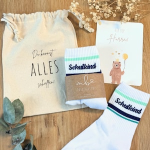 Calcetines escolares | Regalo para empezar el colegio | Idea de regalo para la inscripción escolar | Atuendo para la inscripción escolar | Escolar 2025 | Calcetines de tenis niño | Azul