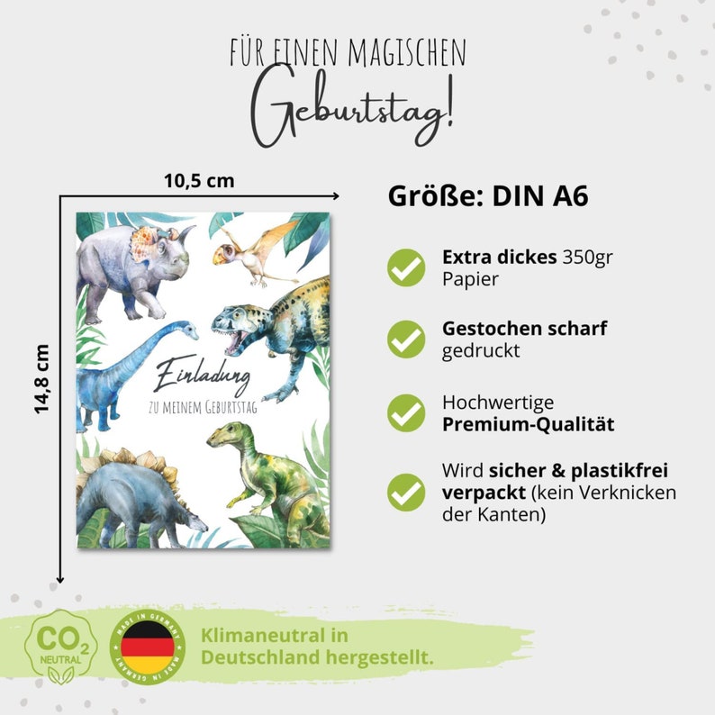 Puede incluir: Una tarjeta de invitaci&oacute;n de cumplea&ntilde;os con tem&aacute;tica de dinosaurios, impresa en papel grueso de alta calidad. La tarjeta presenta una ilustraci&oacute;n de acuarela de varios dinosaurios en un entorno de jungla. El texto de la tarjeta dice "Einladung zu meinem Geburtstag".