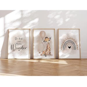MeinBaby123® Juego de 3 Cuadros DIN A4 Habitación Infantil | Póster decoración de la habitación de los niños | Decoración de la habitación del bebé | Fotomural de citas (globo de jirafa beige)