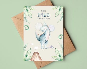 Pode incluir: Um dinossauro azul claro com um chapéu de festa segura balões e fica em frente a um vulcão. O texto "Meine Dino Starke Einladung" está escrito no cartão.