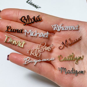 Zilveren naamhangervoorraad, kettinghanger met voorletternaam, zilveren sieradenvoorraad en gereedschap, persoonlijke sieraden, bedelsieraden, voorraad