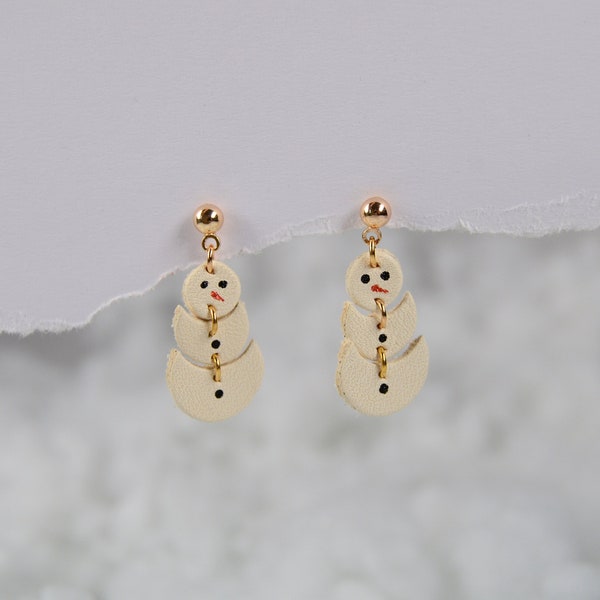 Snowman | handgemachte Ohrringe aus ökologischem Leder, 18 Karat vergoldeter Stecker, Allergiker geeignet