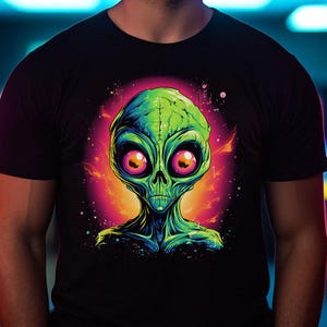 Starry-Eyed Alien T-Shirt | T-Shirt for Science Fiction Fans | Retro Sci-Fi T-Shirt | Organic Cotton T-Shirt Unisex | Gift for Nerds