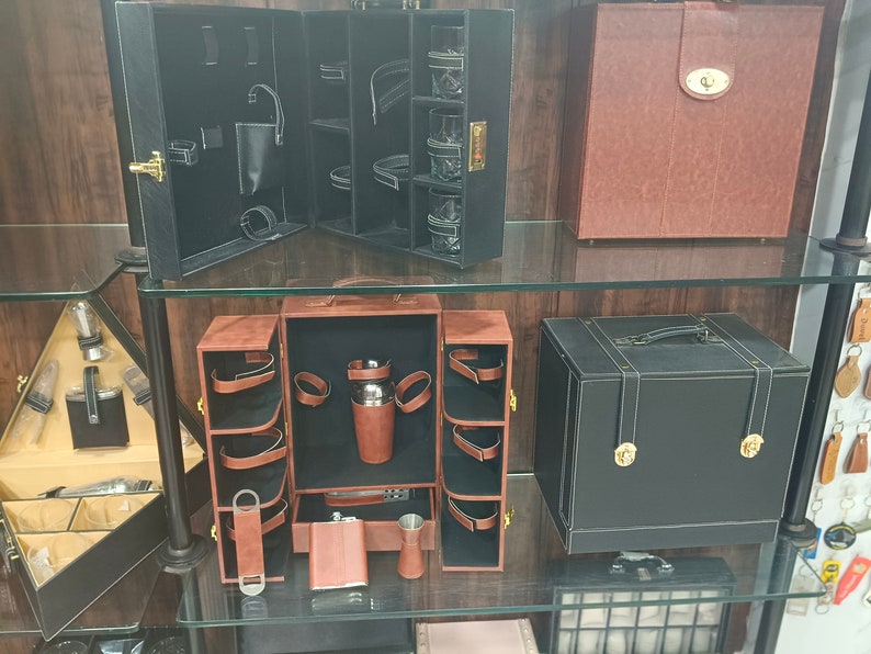 Leather Elegant Bar Accessories Tool Portable Leatherette Briefcase Bar Set Bar Set for Travel