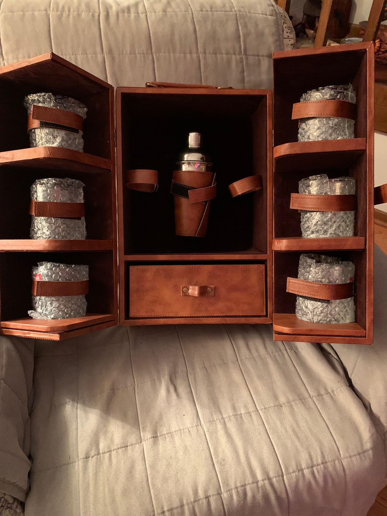 Leather Elegant Bar Accessories Tool Portable Leatherette Briefcase Bar Set Bar Set for Travel