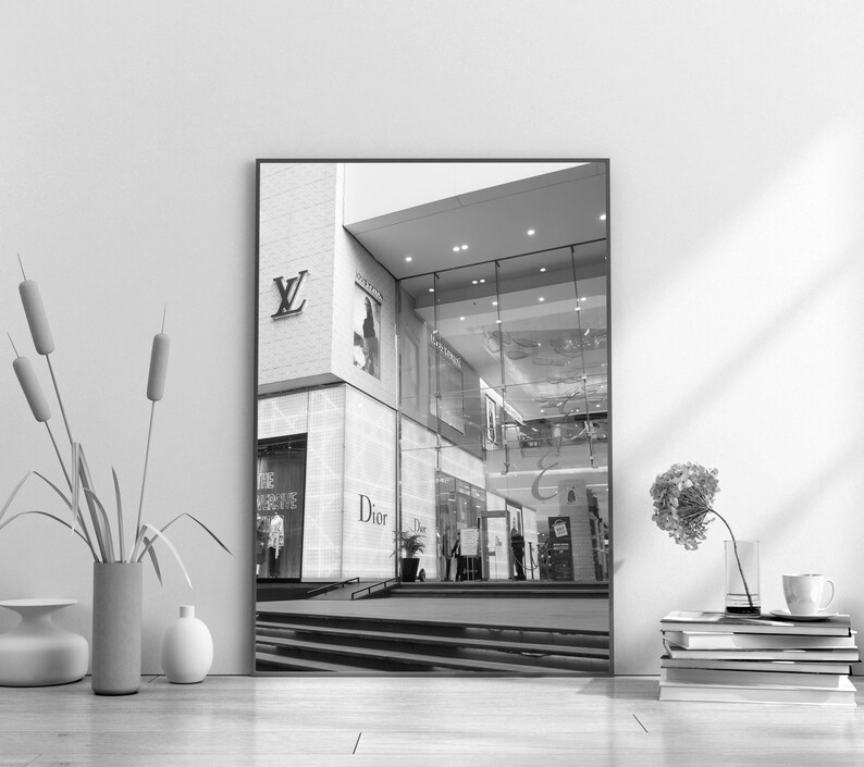 Black and White Luxury Fashion Poster, Minimalist Vertical Pribtable