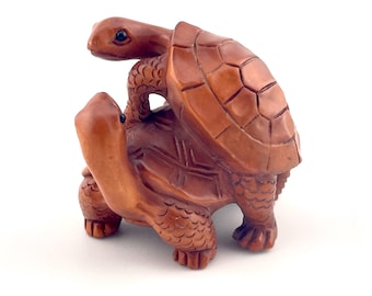 Netsuke Two Turtles < Boxwood. Handmade. Vintage. Asia. Japanese Art >