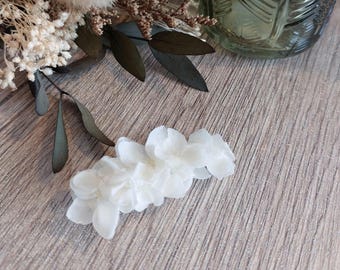 Barrette cheveux fleurs blanches