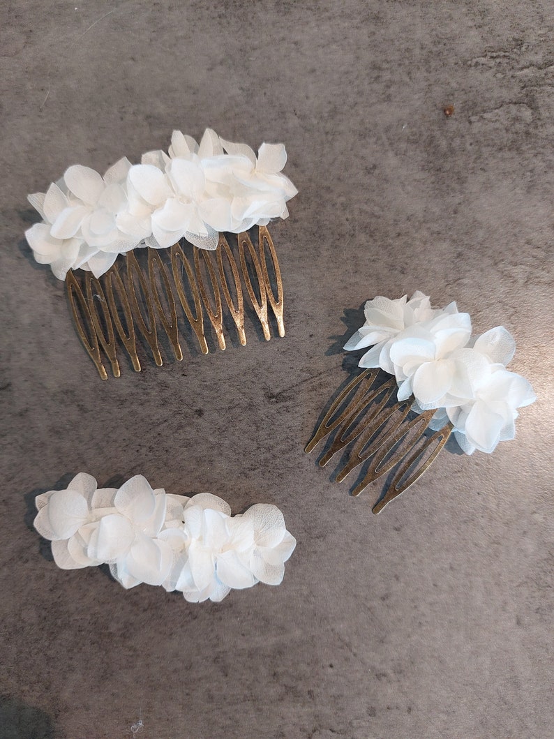 White wedding hair comb image 1