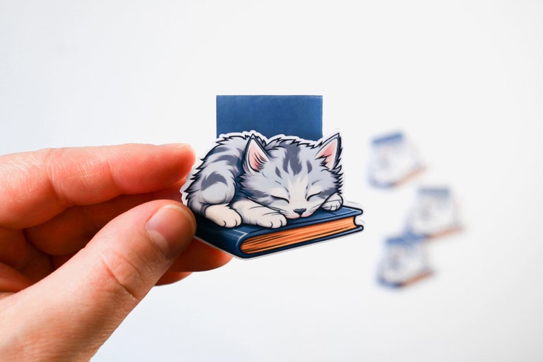 Marcapáginas magnético gato durmiendo sobre libro kawaii regalo para lectores, para amantes de los gatos marcapáginas imantado para leer zdjęcie 1