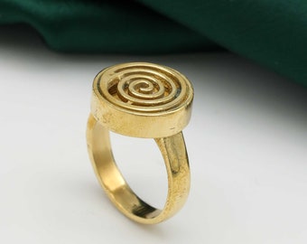 Spiralring, massiver Messingring, dicker Spiralring, Wickelring, Wirbelring, Statement-Ring, Geschenk für Sie, Boho-Ring, Kreisring, minimalistischer Ring