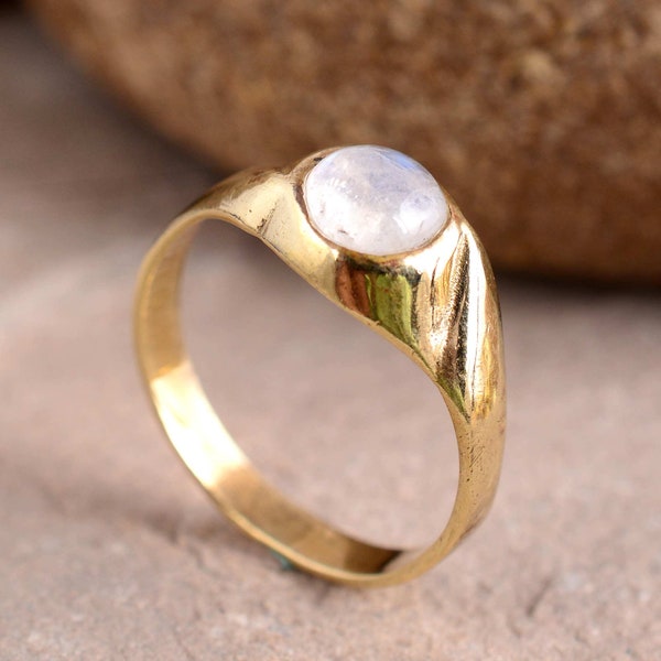 Moonstone Ring, Brass Gemstone Ring, Handmade Ring, Gift for Her, Unique Ring, Bohomain Ring, Midi Ring, Beautiful ring, Anniversary Gift,