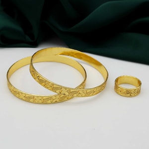 Gorgeous Flower Bangle/ Pair Of Bangle/ Unique Kada/ Handmade Bangle, Gold Plated Bangle/ Statement Bangle/ Bridesmaid Gift/ Gift For Mother