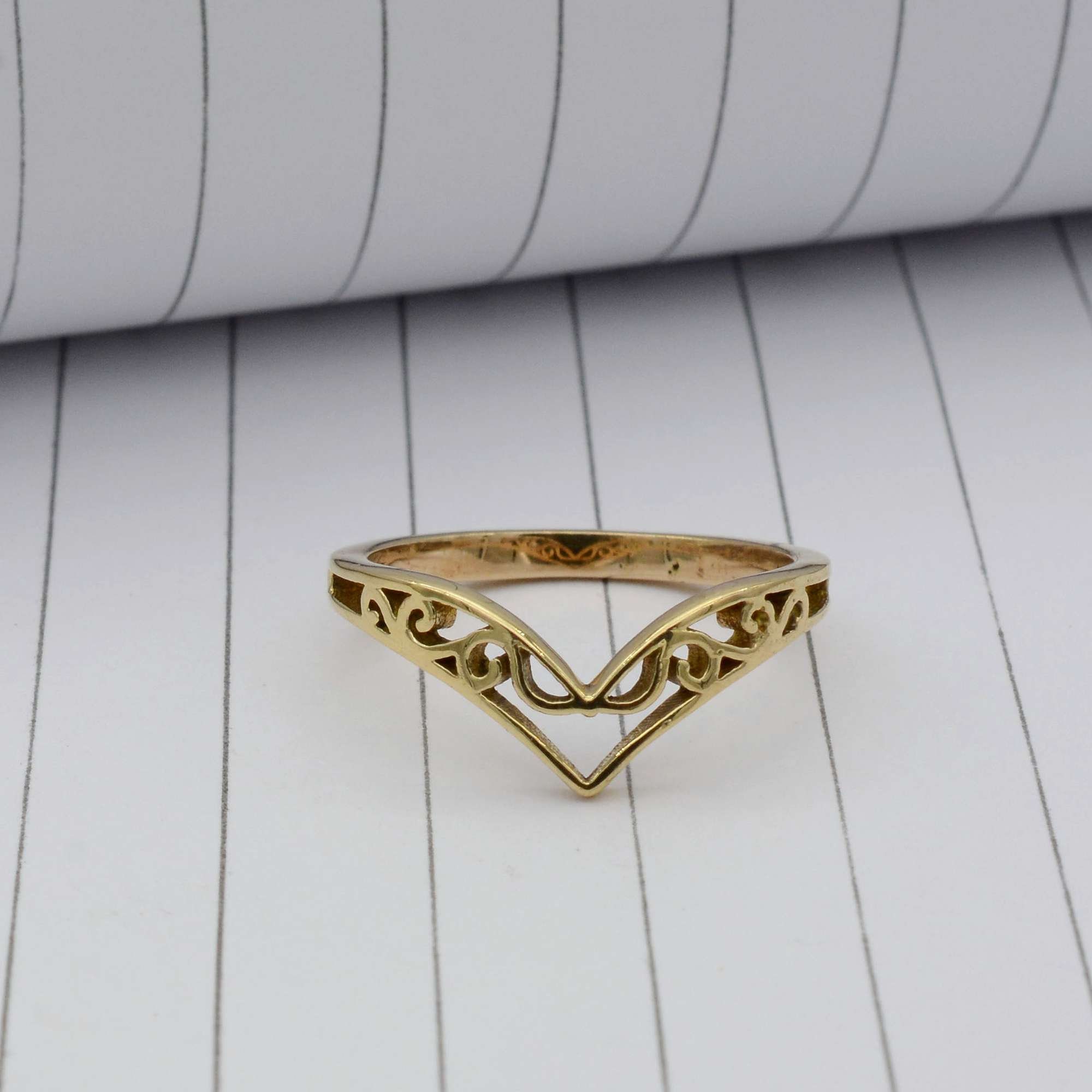 真鍮シェブロンリング：金メッキV字型ナックルリング、 - Etsy 日本