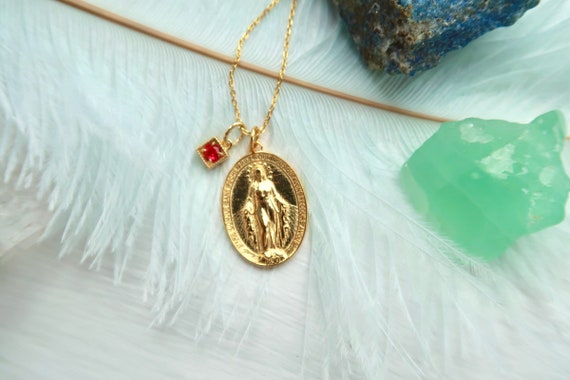 18K Gold Vermeil Virgin Mary Pendant Necklace, 925 Sterling Silver, Religious Pendant , Christening Necklace, Chunky Coin Pendant Necklace.