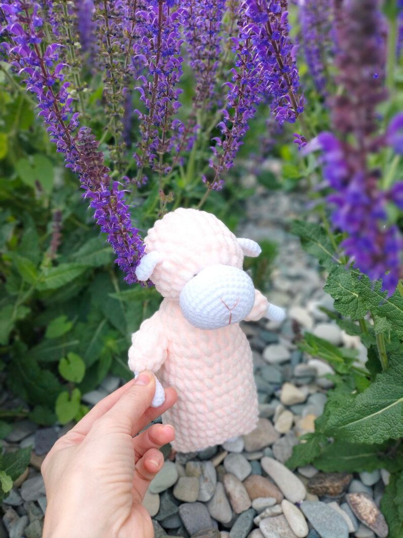 Crochet Pattern Little Sheep: Easy Amigurumi  tutorial for Beginners - PDF in English, Digital