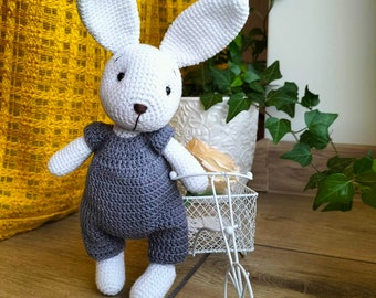 Coelho de crochê: Boneco Amigurumi de algodão feito à mão